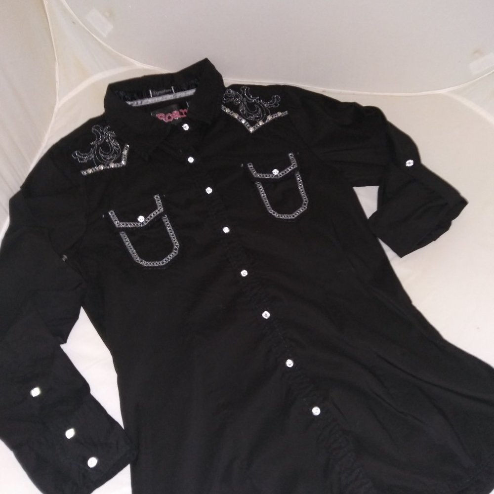 Yellowstone inspired Roar girls western shirt black size small